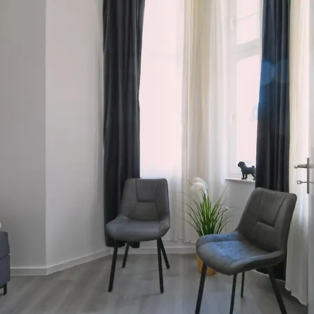 Neueroeffnung Homeme Netflix, Parkplatz, Kueche, Kurpark 公寓 *