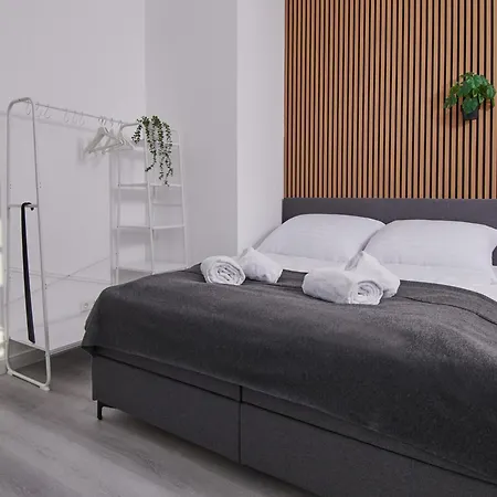 Neueroeffnung Homeme Netflix, Parkplatz, Kueche, Kurpark Appartement