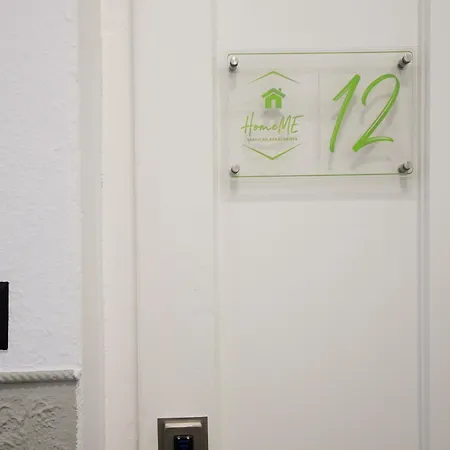 Neueroeffnung Homeme Netflix, Parkplatz, Kueche, Kurpark 巴特萨尔茨乌夫伦